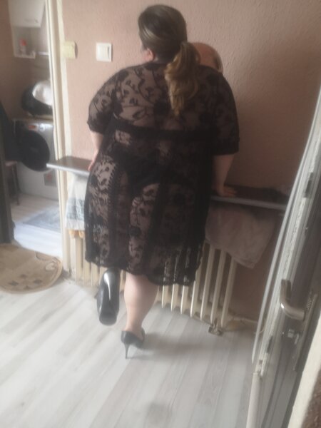 Amalia, 42 ani, doamna stilata si rafinata cu experienta