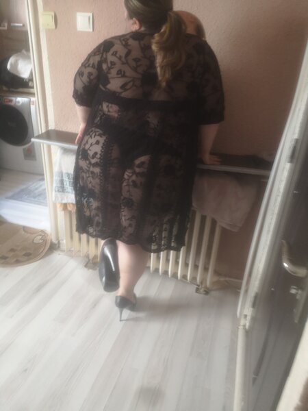Amalia, 42 ani, doamna stilata si rafinata cu experienta