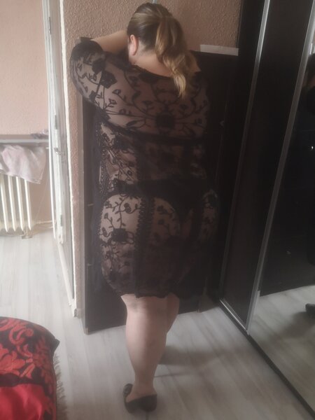 Amalia, 42 ani, doamna stilata si rafinata cu experienta